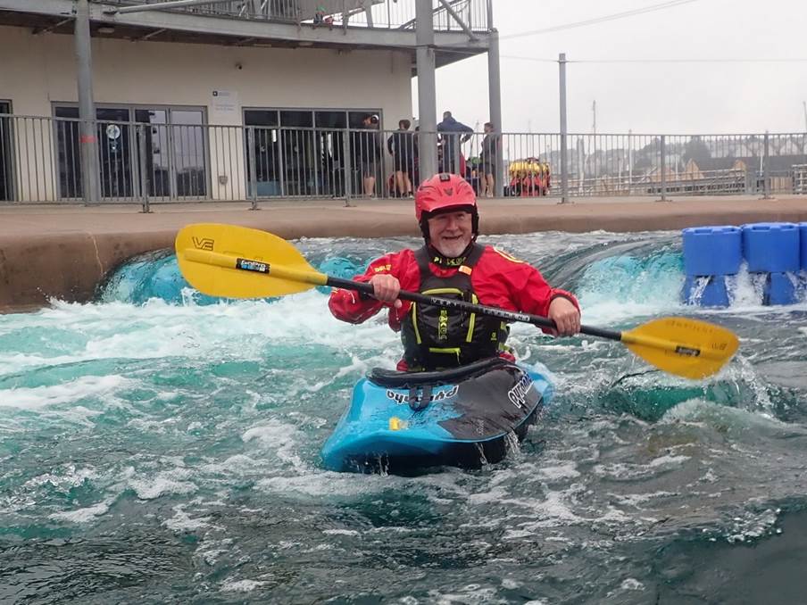 A picture containing outdoor, water, yellow

Description automatically generated
