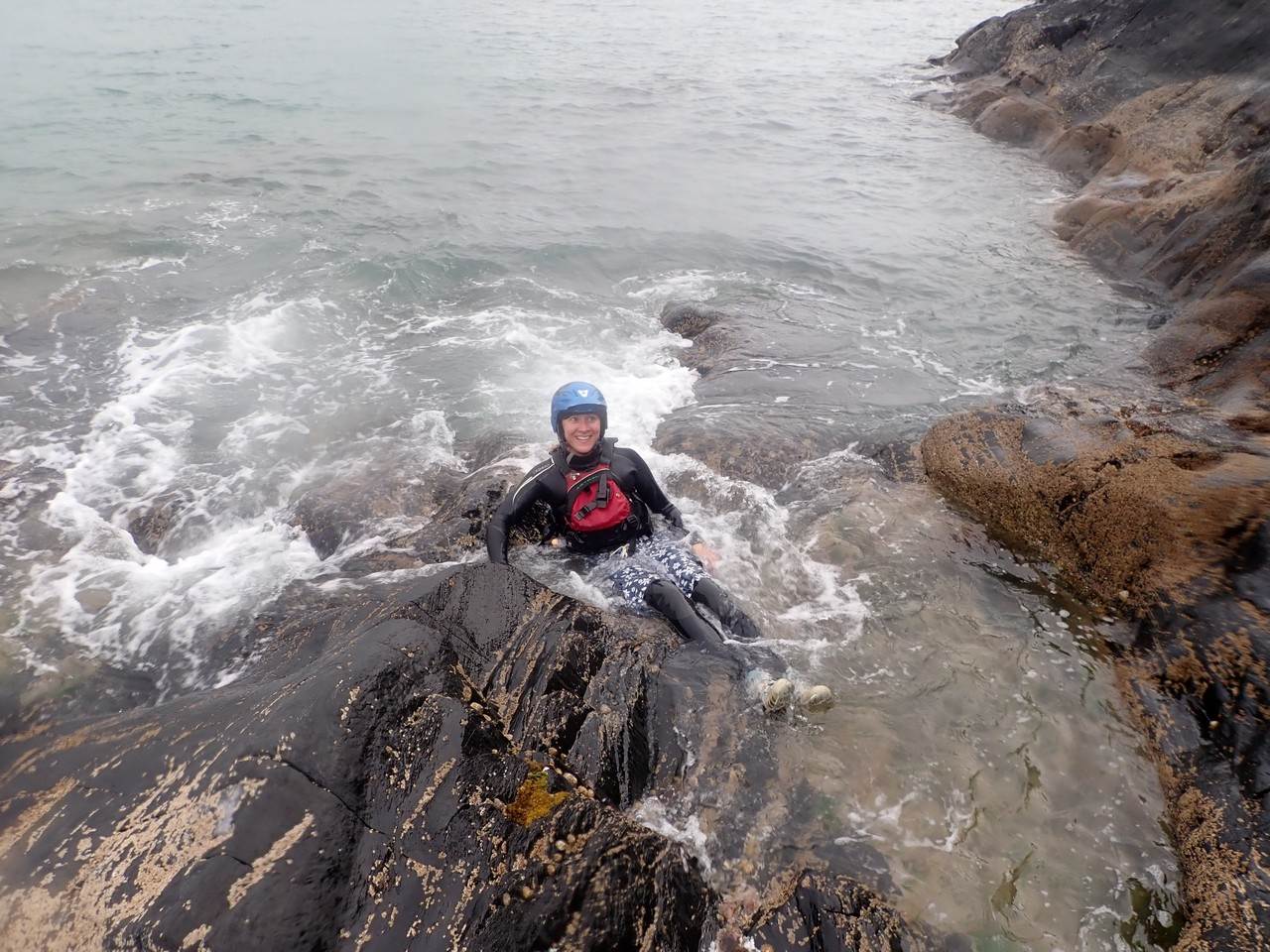 A picture containing water, outdoor, nature

Description automatically generated