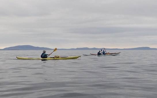 A picture containing water, sky, outdoor, boat

Description automatically generated