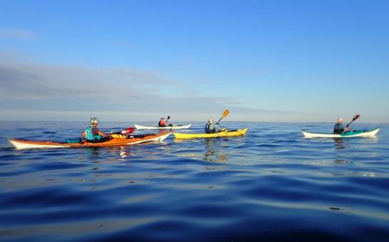 A picture containing sky, water, boat

Description automatically generated