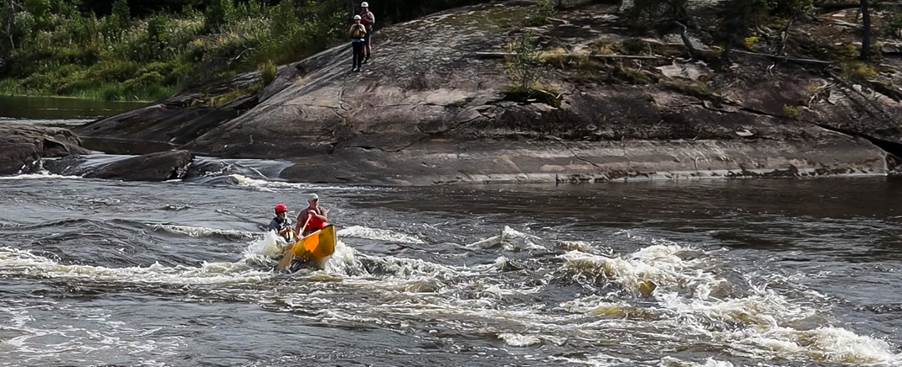 People in a rafting

Description automatically generated