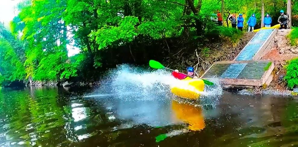 A picture containing water, raftDescription automatically generated