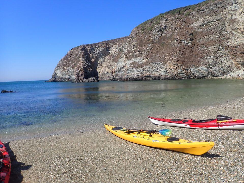 Kayaks on a beach

Description automatically generated with medium confidence